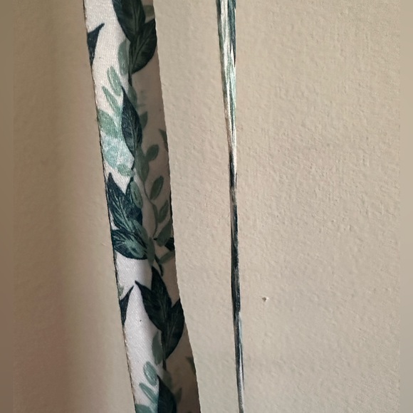 2 Lanyards Keychains - Picture 2 of 4